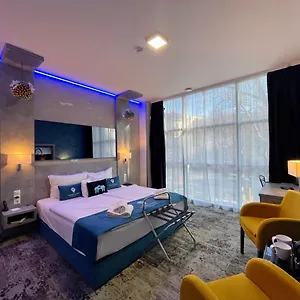 https://smart-hotel-budapest.inbudapesthotels.com